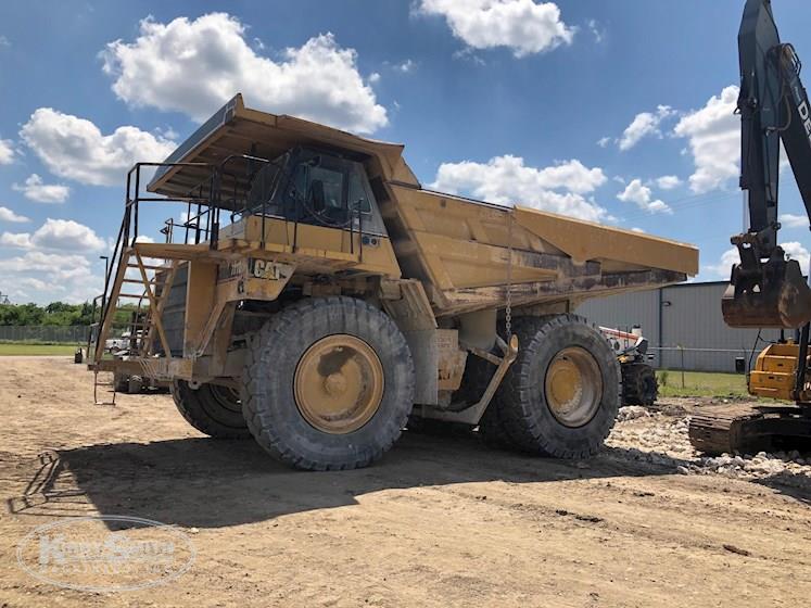 1997 Caterpillar 777D Water Truck for Sale